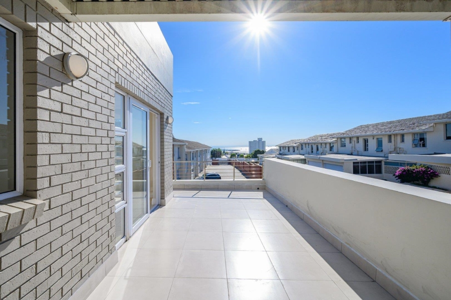 2 Bedroom Property for Sale in Humewood Eastern Cape